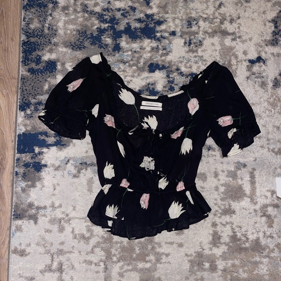 UO Riley Ruffle Blouse